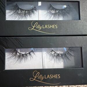 Lilly Lashes tried on bundle - Cannes , Miami flare